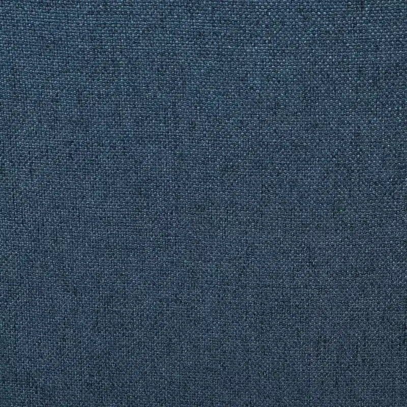 Fauteuil club contemporain en tissu avec garniture cloutée