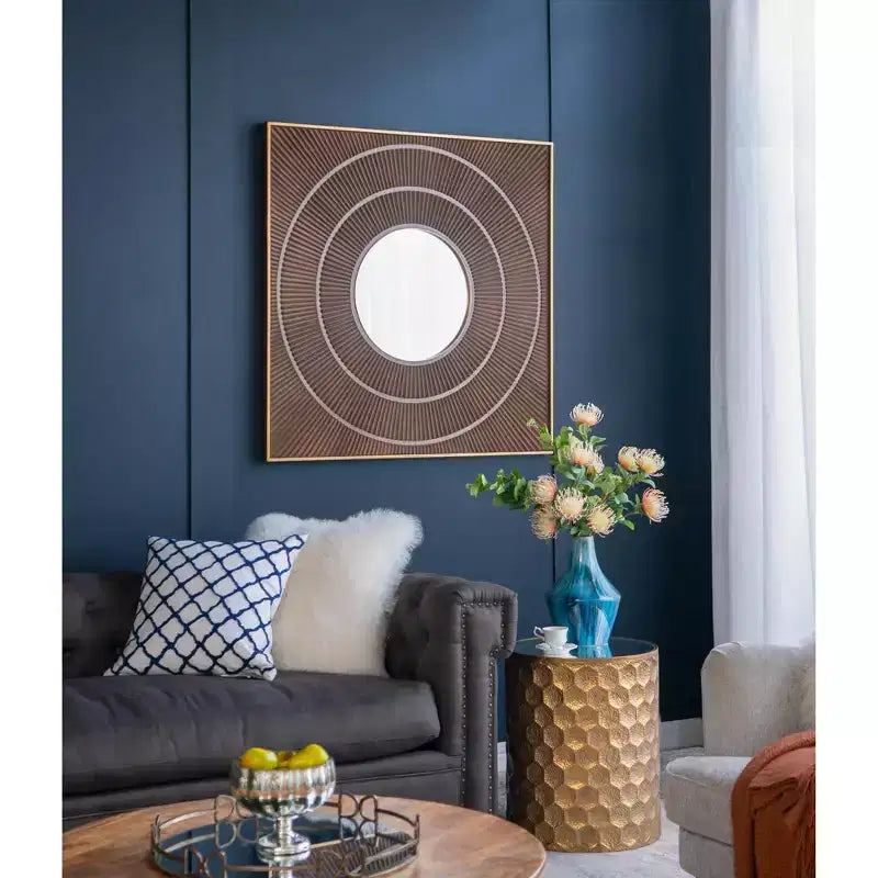 Miroir mural carré sculpté 40 x 40 pouces avec motif plissé et cadre en fer doré