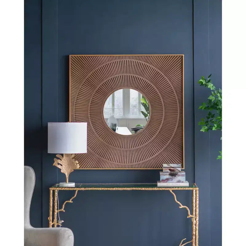 Miroir mural carré sculpté 40 x 40 pouces avec motif plissé et cadre en fer doré