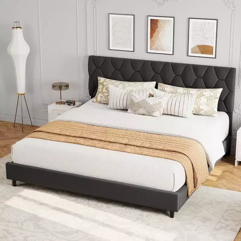 Cadre de lit King Size avec tête de lit capitonnée et support à lattes en bois, base de matelas rembourrée/sommier tapissier non requis/montage facile, gris