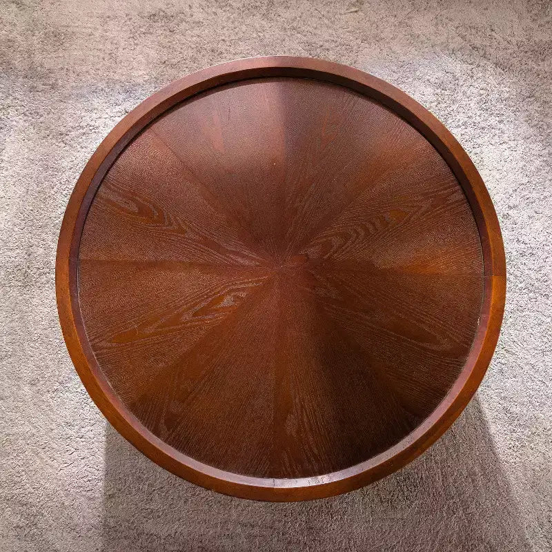 Table de style médiéval en forme de tambour avec rangement dissimulé